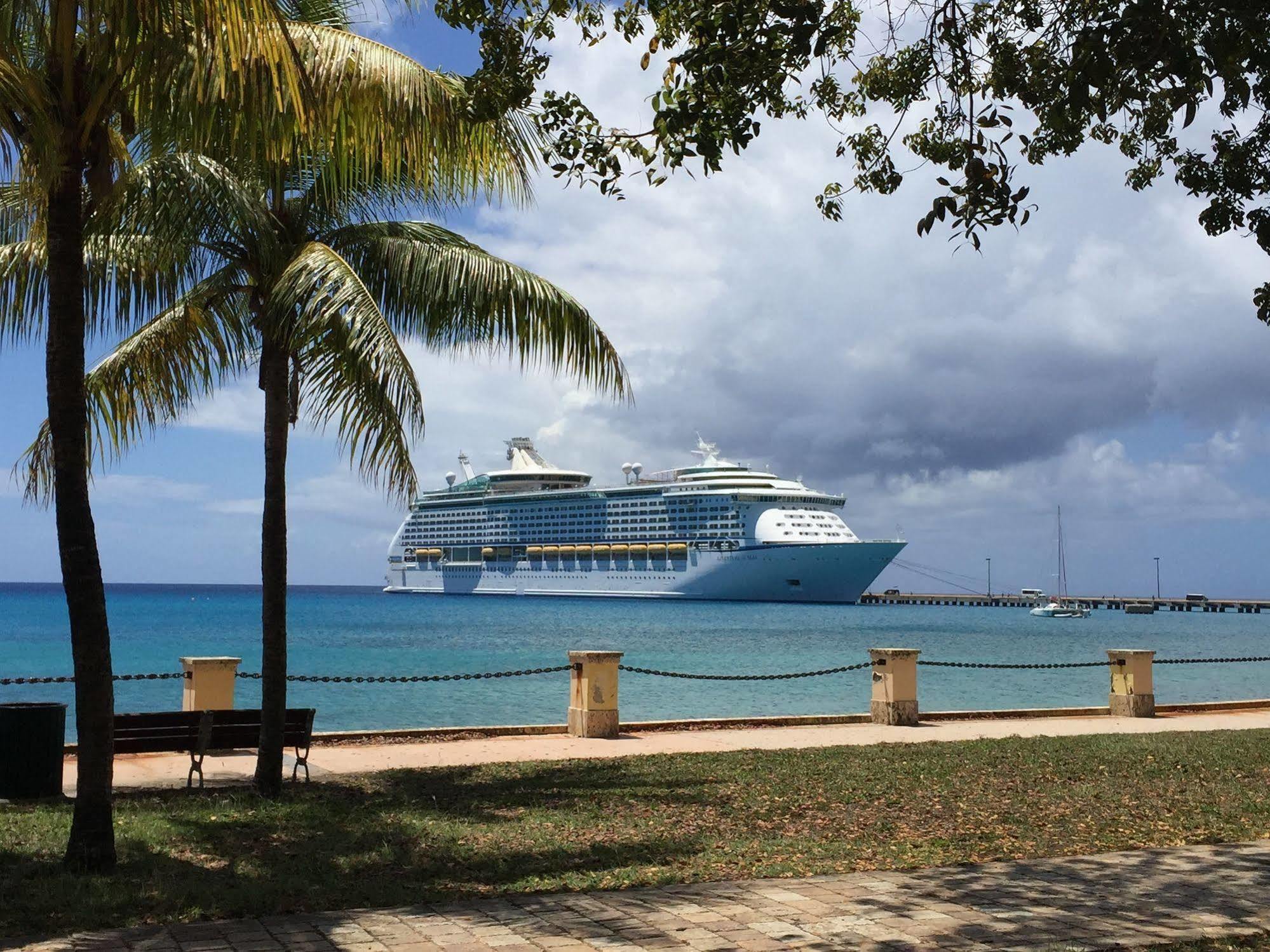 The Frederiksted Hotel Exterior foto